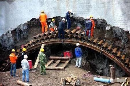 宁河隧道钢花管支护案例